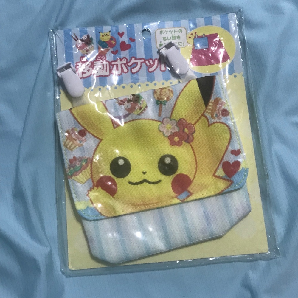 Pikachu clip on pouch